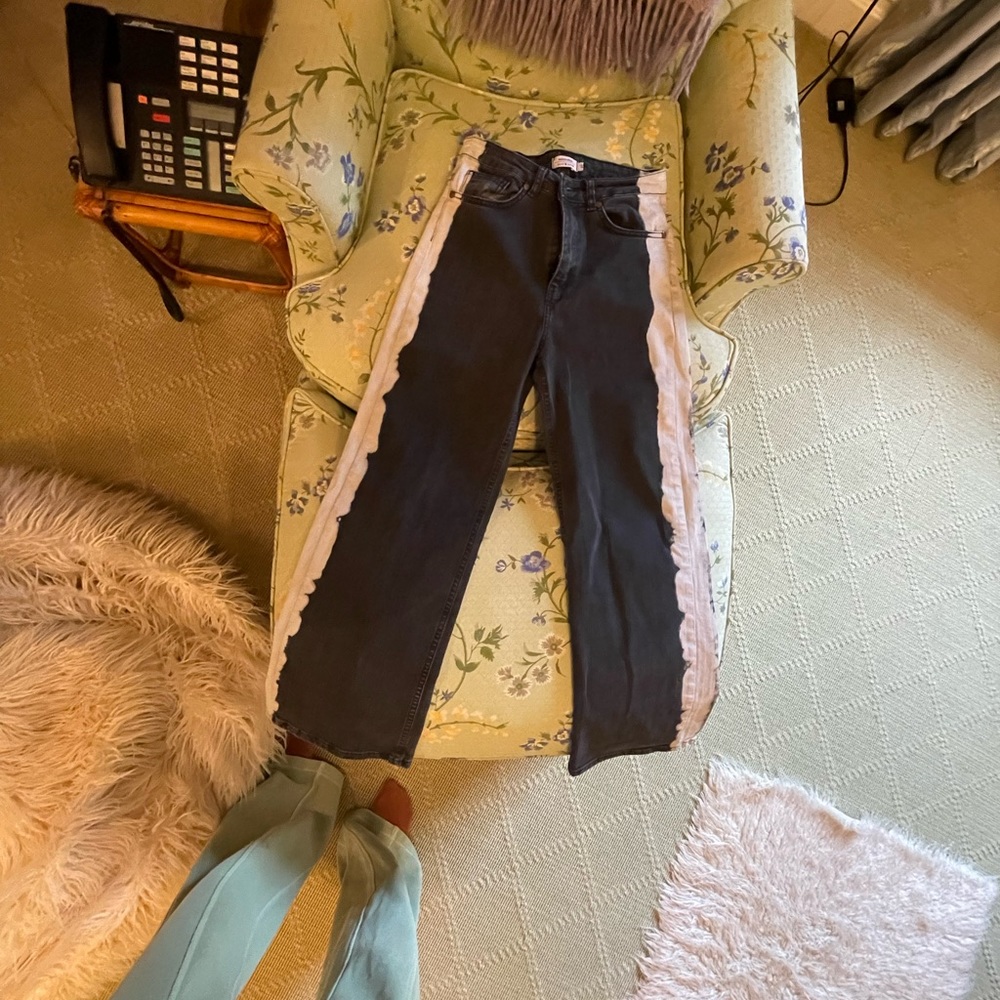 RENATTA AND GO JEANS SIZE 0 - BARELY WORN!!
